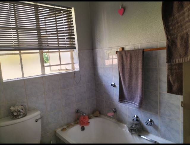2 BEDROOM TOWNHOUSE FOR SALE IN EDEN GLEN